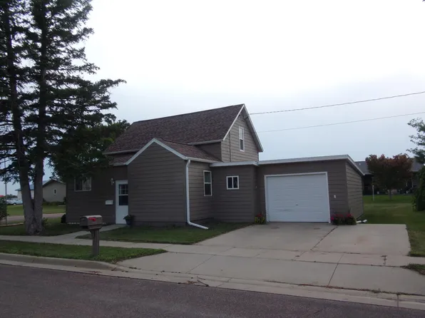 207 S Lafayette St, Parkston, SD 57366