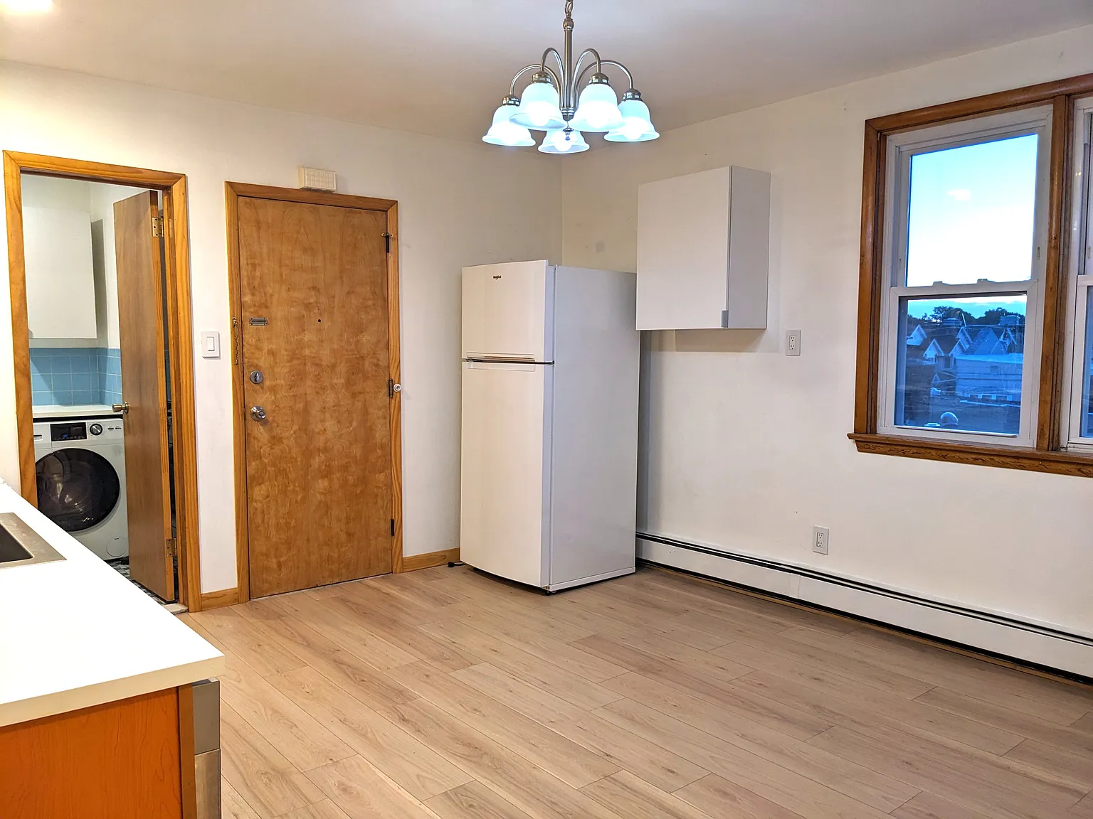 2 bed, 600 sqft, $1,855 — Photo 2