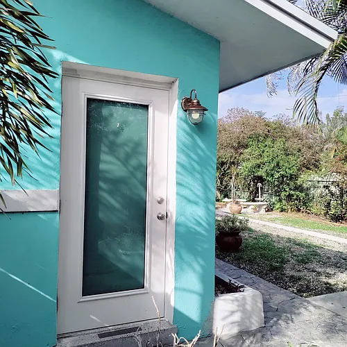 125 SW 19th Ave #UTIL INCLUDED Photo 1