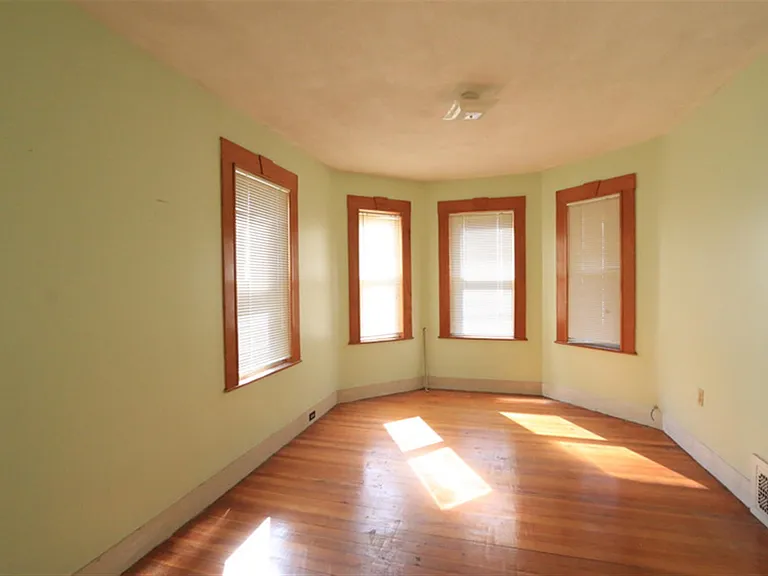 59 Conwell Ave #2 — Photo 6