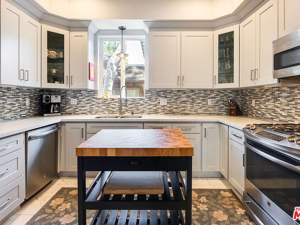1st image of 11909 Laurelwood Dr #3
