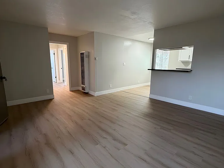 6500 S Western Ave #12A — Photo 4