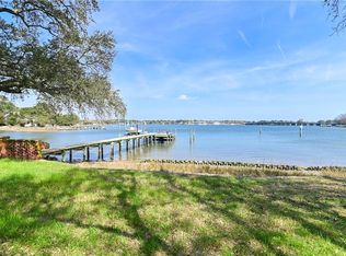 6214 Sylvan St, Norfolk, VA 23508