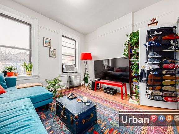 4th image of 781 Franklin Ave #4F