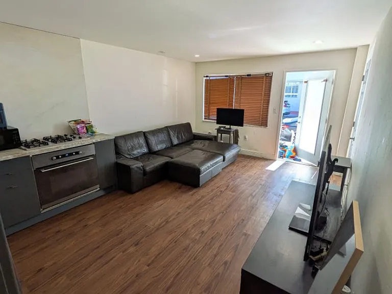 4201 Indian Creek Dr #3 — Photo 13