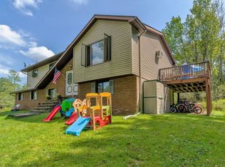 936 Westwood Dr, Lake Ariel, PA 18436