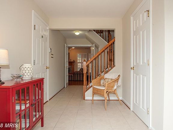 2nd image of 7411 Gadsby Sq