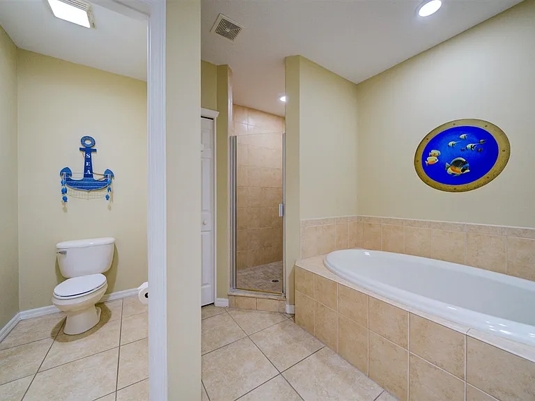 530 S Gulfview Blvd #401 — Photo 12