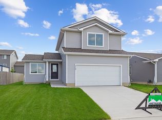 Adams II Plan, Creekside Village, Grimes, IA 50111