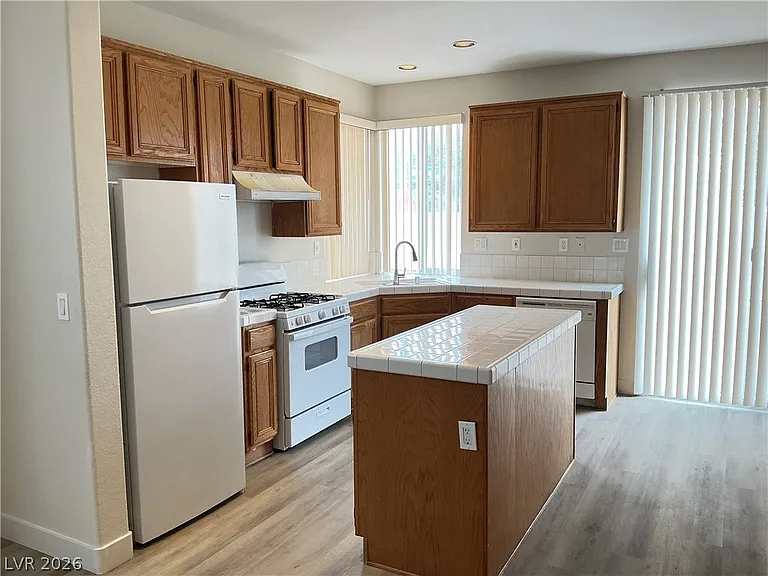 635 Landview Ct #0 — Photo 3