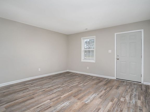 4th image of 4301-4331 Layola Ave #4317