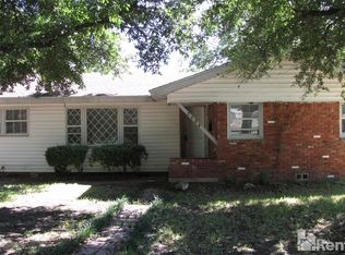3724 N Hills Dr, North Richland Hills, TX 76117