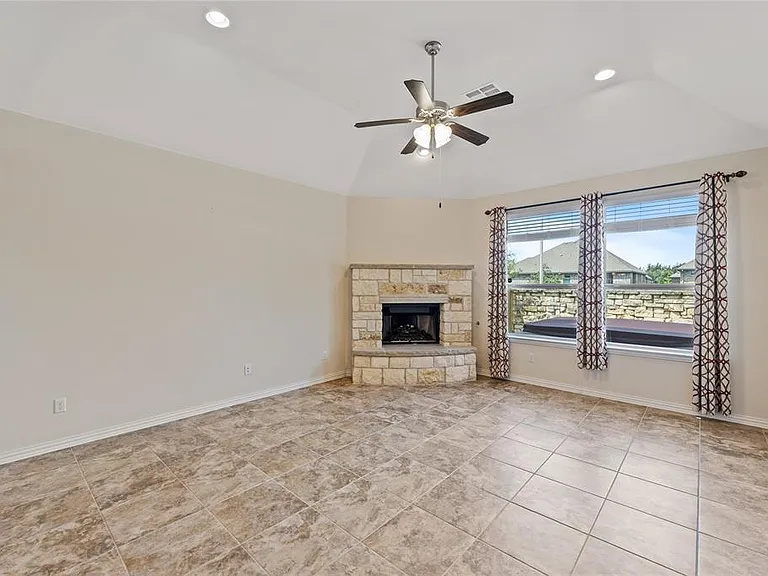 4216 Hannover Way — Photo 13