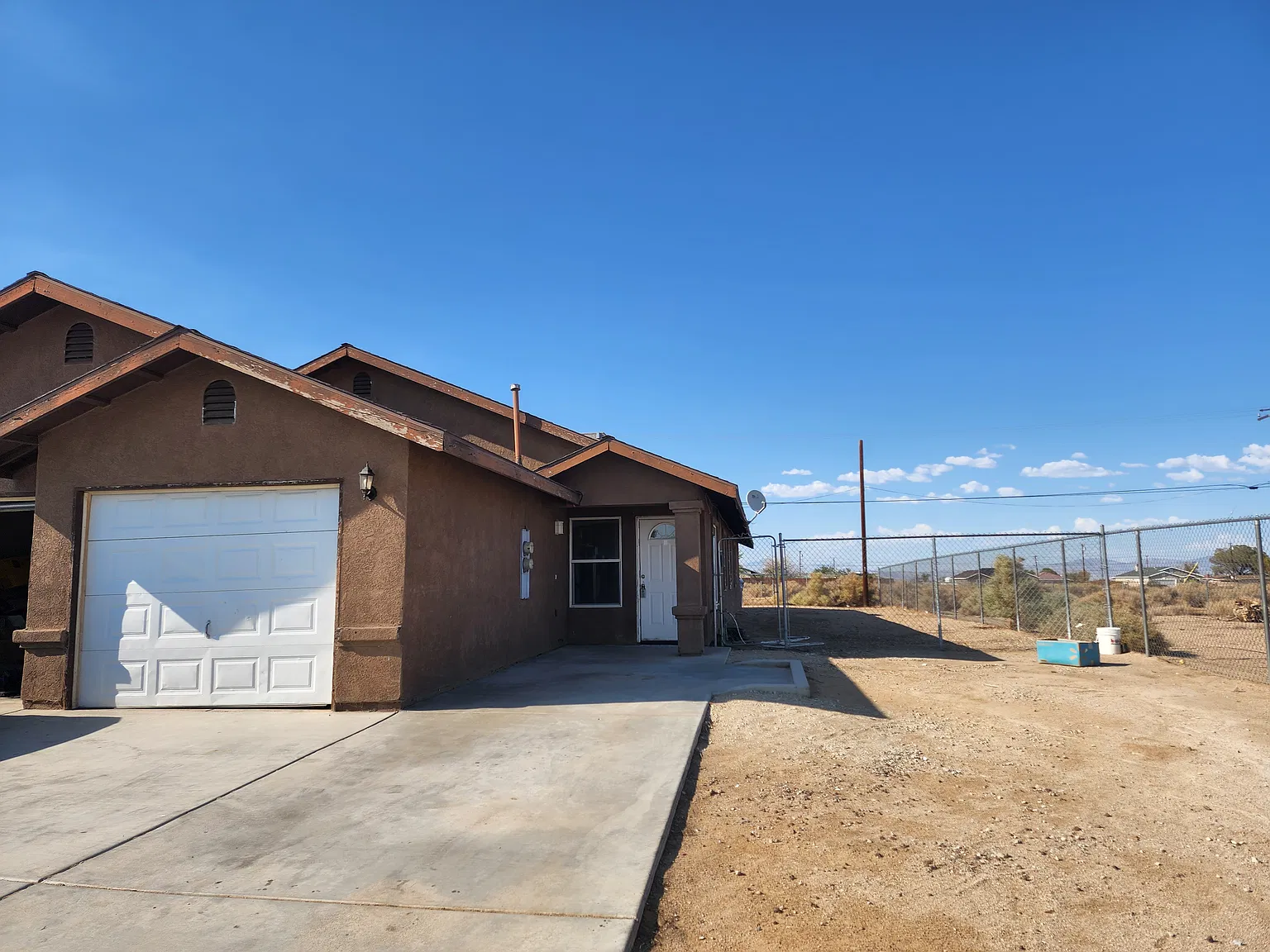 3 bed, 1208 sqft, $1,750 — Photo 3