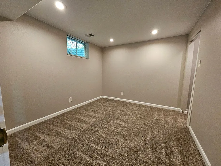 5629 E Minnesota Dr — Photo 46