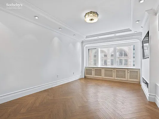 Rented by Sotheby's International Realty | media 7