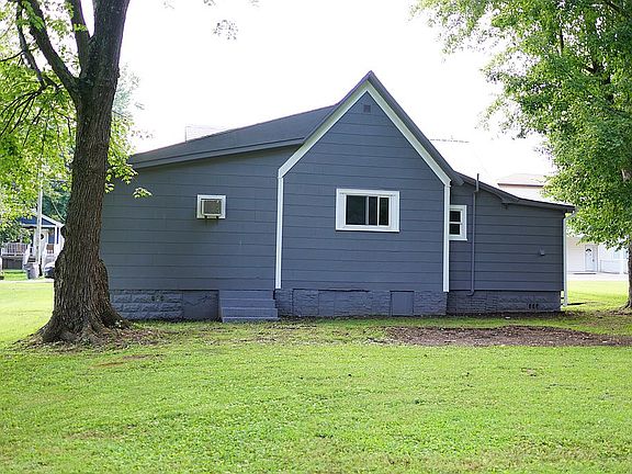 5th image of 256 Wyatt Ave