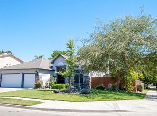 751 Brentwood Dr, Lemoore, CA 93245