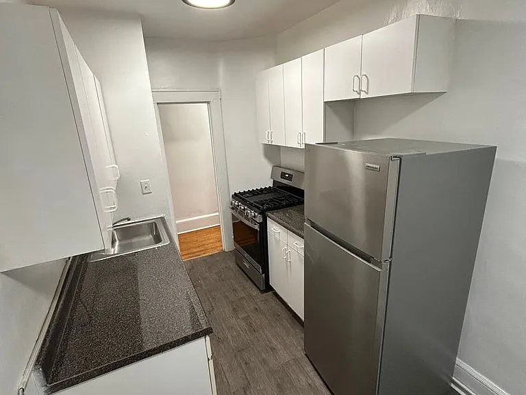 St. Luke's Place Apartment Homes — Photo 17