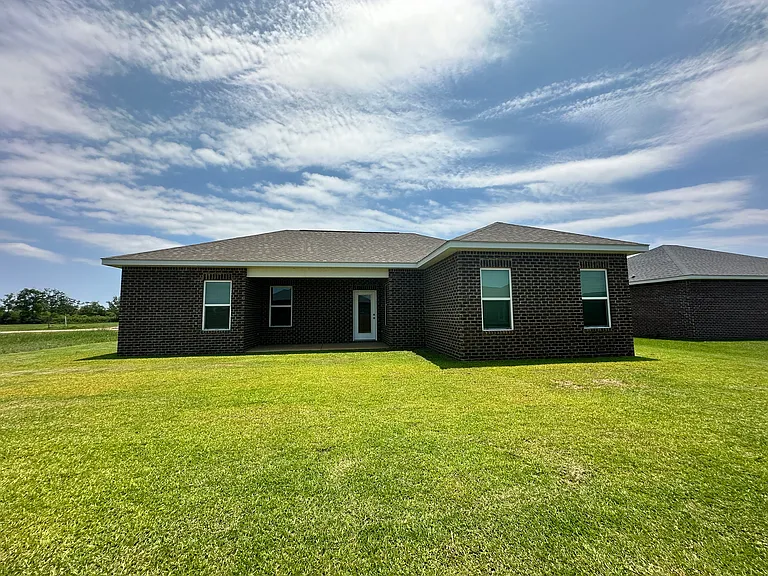 8641 Lockridge Rd — Photo 3