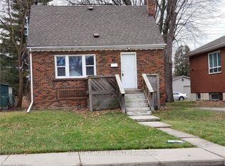 84 Ewen Rd, Hamilton, ON L8S 3C5