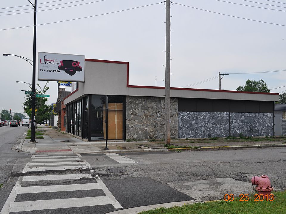 2nd image of 6222 N Lincoln Ave