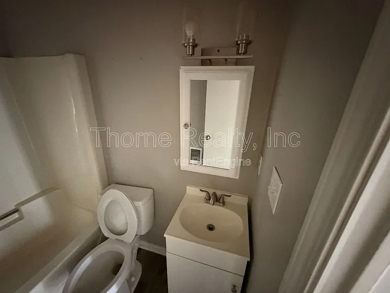1831 Boone St — Photo 5