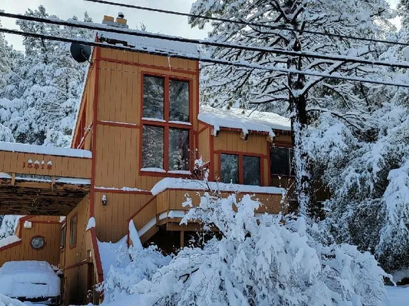 15818 Mil Potrero Hwy, Pine Mountain Club, CA 93222