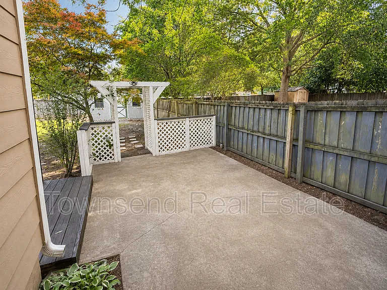 2534 McNeill Cir — Photo 14