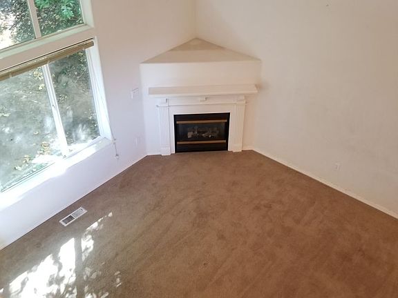 3rd image of 13200 SW Hidden Creek Pl