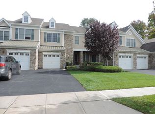 11 Tree Swallow Dr, Princeton, NJ 08540