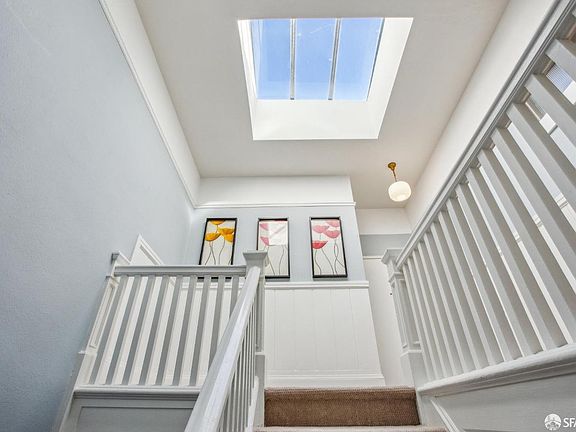 2nd image of 1324 California St #A