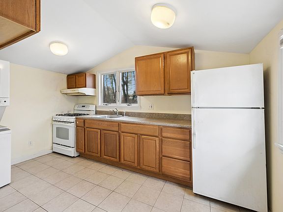 5th image of 1278 W Main St