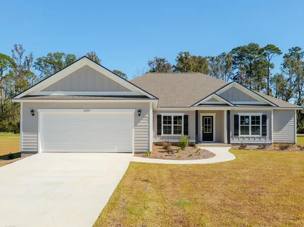 2009 Tottenham Dr, Hahira, GA 31632