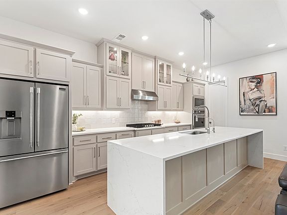 4th image of 4309 Double Diamond Dr