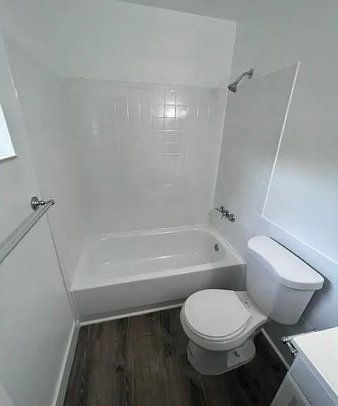 2500 Johnson St #19 — Photo 7