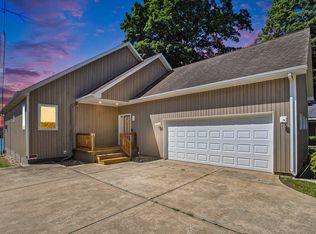 310 Fisher Ct, Berrien Springs, MI 49103