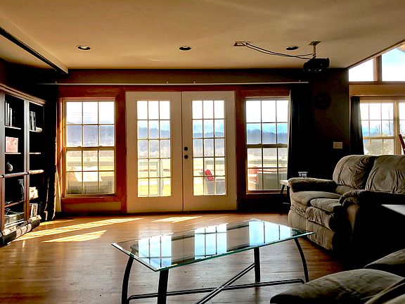 Living room looking @ Street