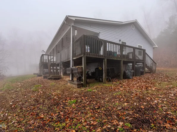 7538 Snake Hollow Rd, Sneedville, TN 37869