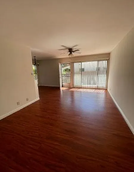 1607 N Harvard Blvd #1 — Photo 1
