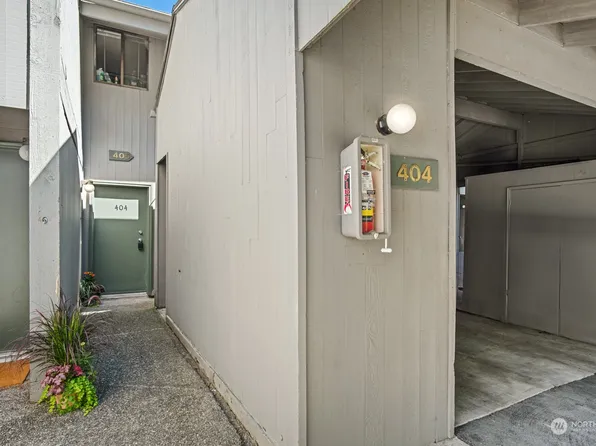 6448 138th Avenue NE #404, Redmond, WA 98052