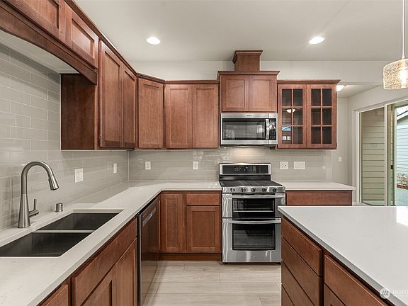5th image of 3337 63rd Avenue SW Lot21