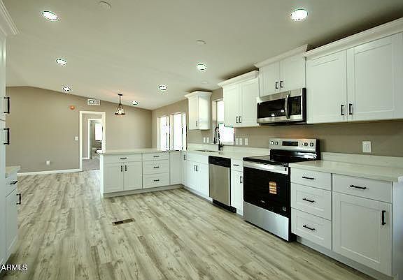 2nd image of 1470 S BOWMAN Road