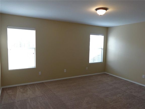 5th image of 8504 Star Thistle Dr