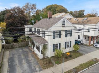 82 Blackhall St, New London, CT 06320