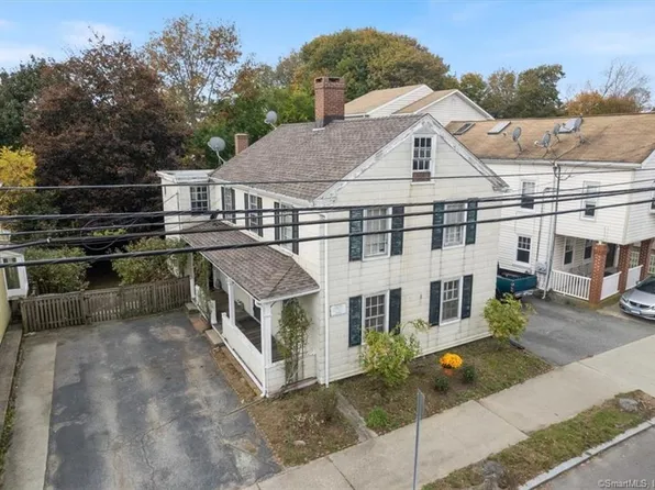 82 Blackhall Street, New London, CT 06320