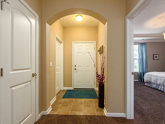 Arched entry 
