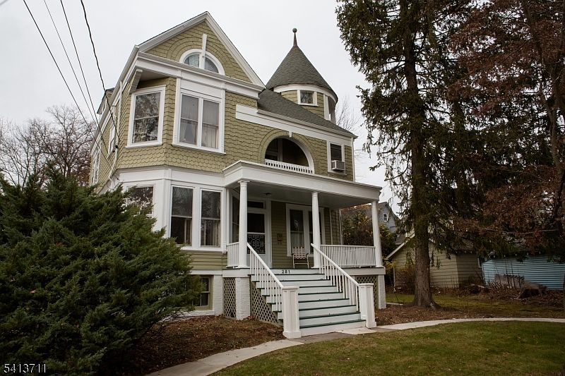 1st image of 281 Gregory Ave
