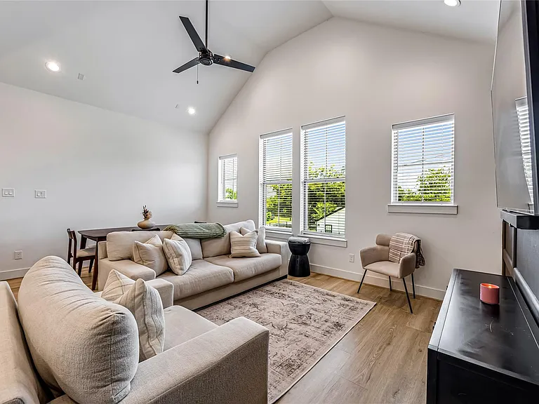 1508 Ryon St #B — Photo 10