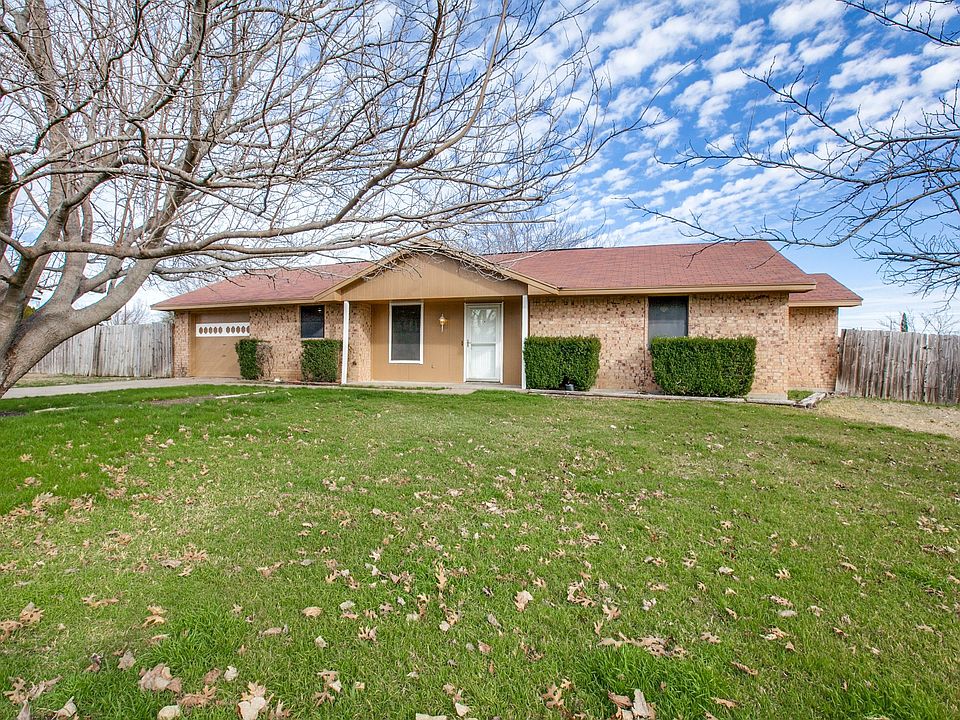 420-bluebonnet-ln-red-oak-tx-High-Res-1.jpg
